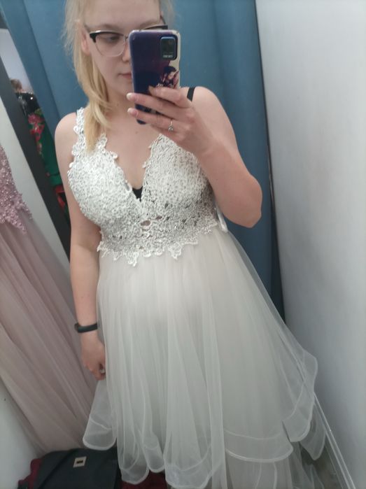 Suknia slubna  biala nowa praktycznie