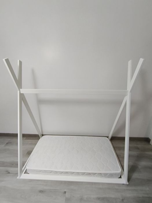 Cama Tipi + colchão - Baby