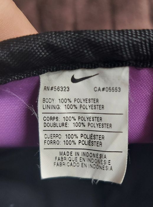 Сумка дорожня фірми Nike оригінал 

Розміри сумки: 
Довжина 45см
Ширин