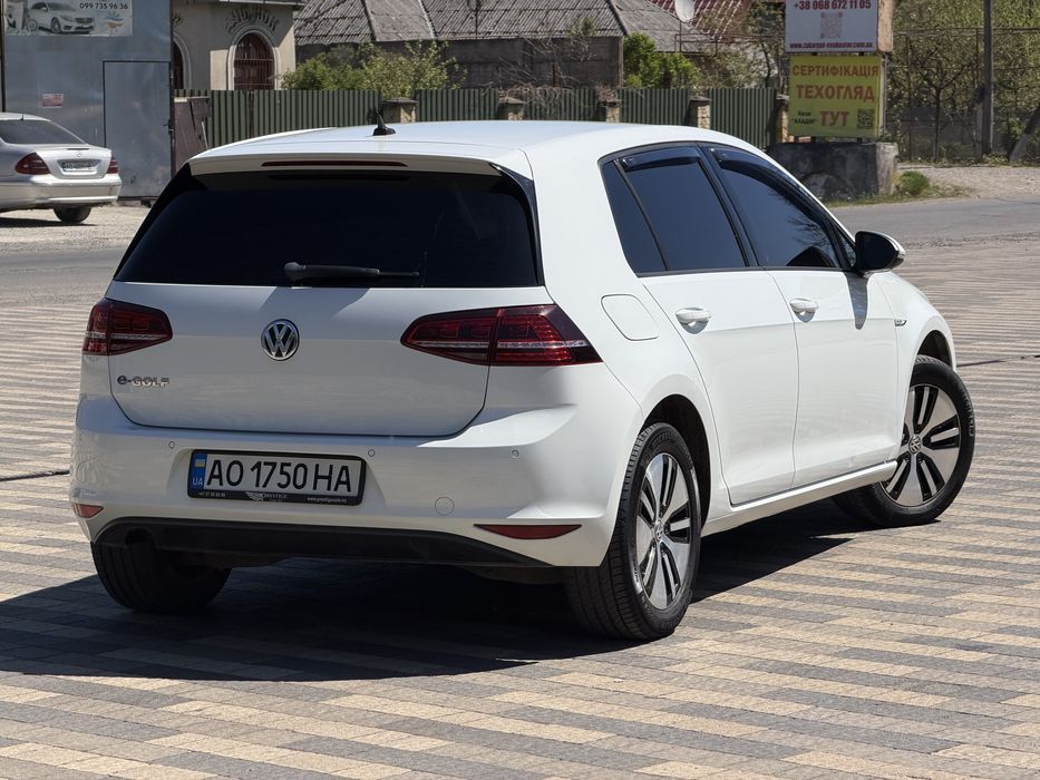 Volkswagen e-Golf 2015р 24kw Нова батарея