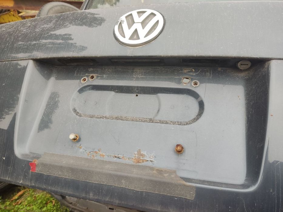 Кришка багажника пасат б5