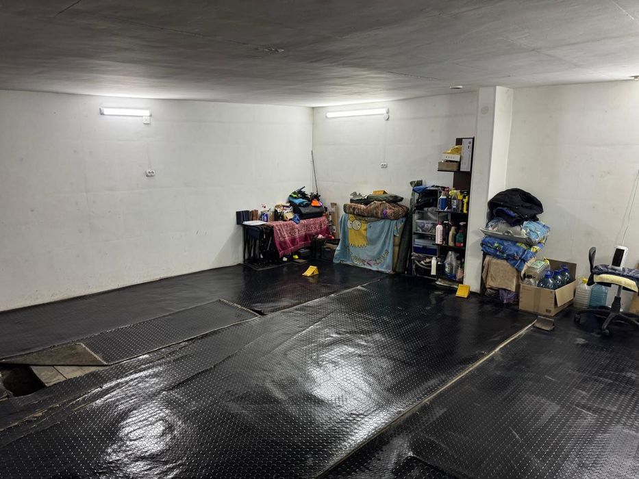 Гараж в Гск 1,первый ряд