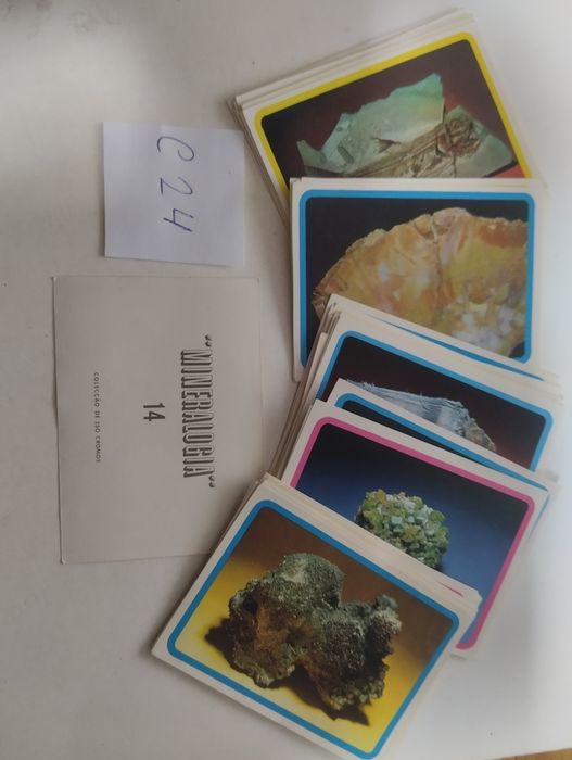 (C3) Cromos de 8 coleções