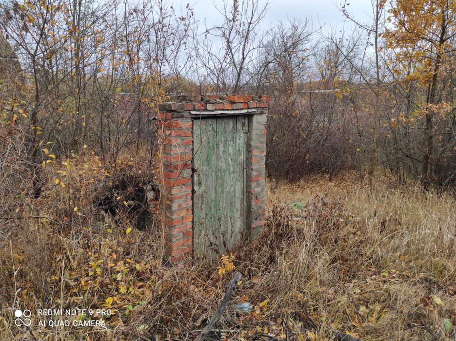 Ділянка в затишному місці селища Високий.