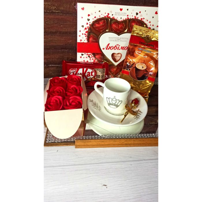 Эксклюзивный набор посуды, подарунок на свято, посуда в стразах Пишите