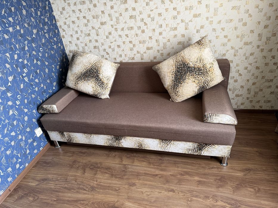 Продается диван в отличном состоянии