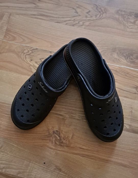 Nowe klapki męskie ażurkowe czarne Sobota 45