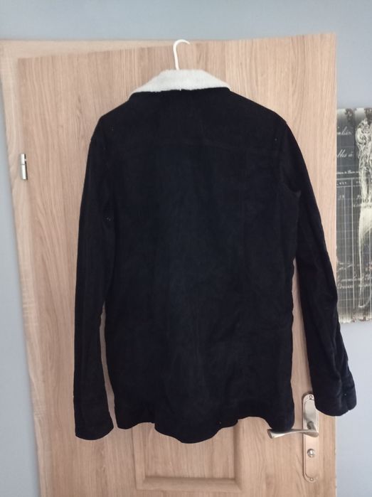 Nowa lekka kurtka męska Man boohoo