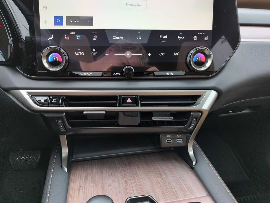 Lexus RX 350h Luxury      2024
