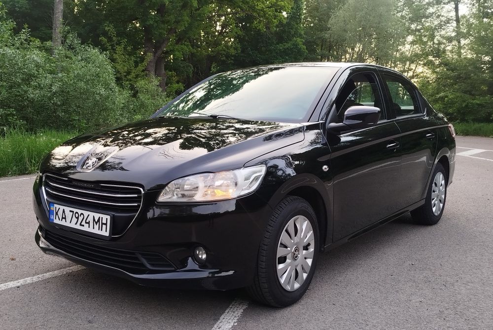 Продам автомобіль Peugeot 301