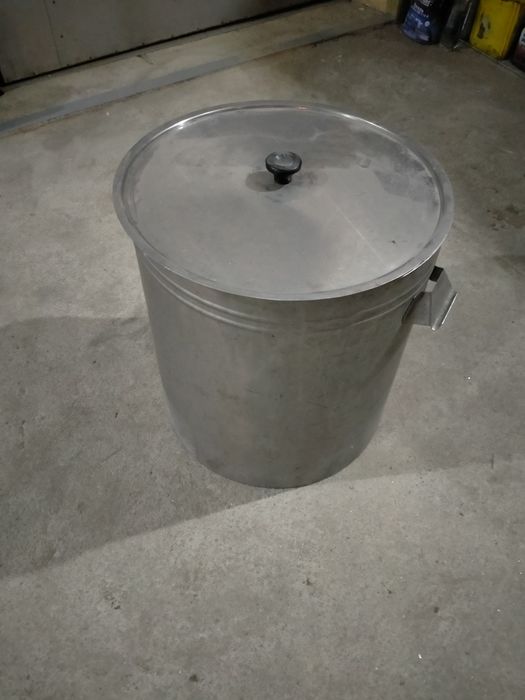 Продам каструлю з нержавіючої сталі