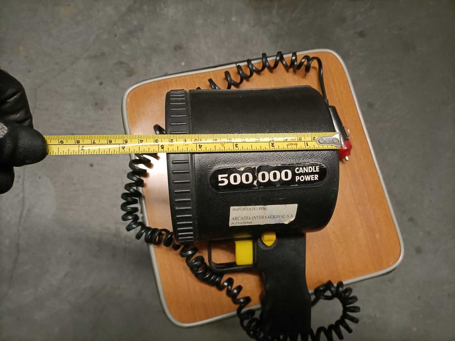 Lanterna/Holofote Potente com 500,000 Candle Power