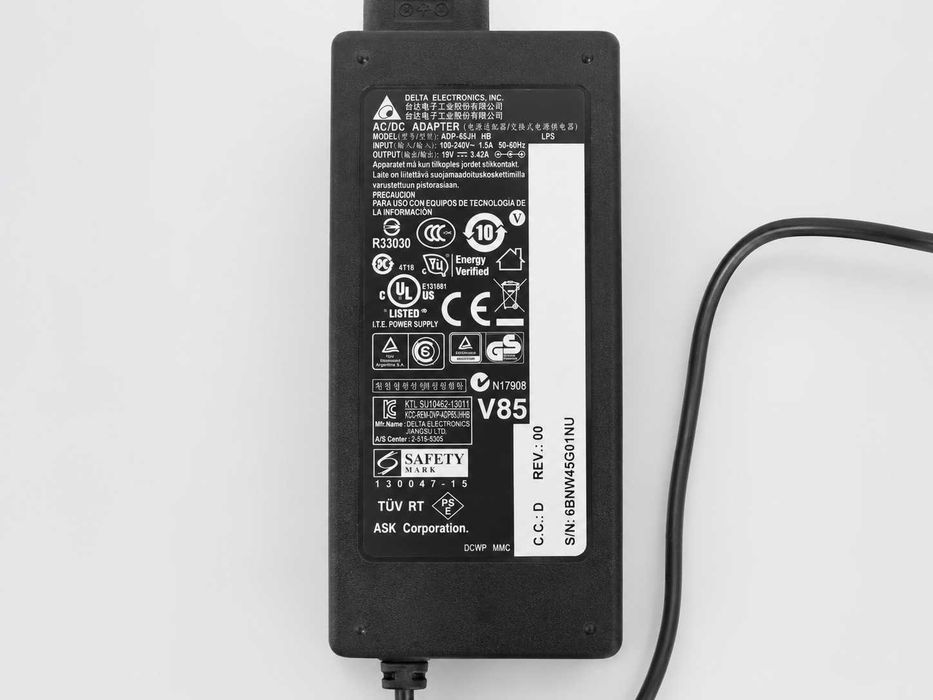 Intel NUC 8 i3 / 8 GB RAM / SSD 240 GB