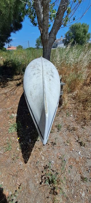 Canoa em fibra de vidro