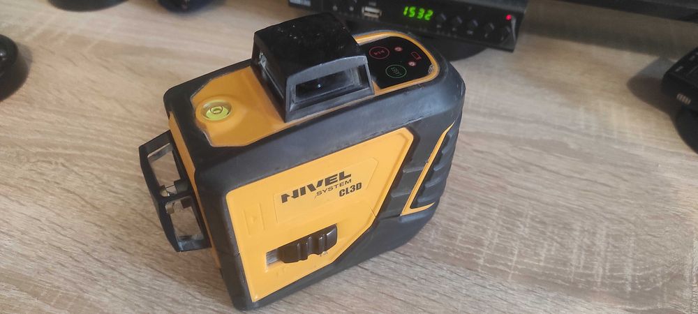 Laser Nivel system CL3D poziomica laserowa - Używany