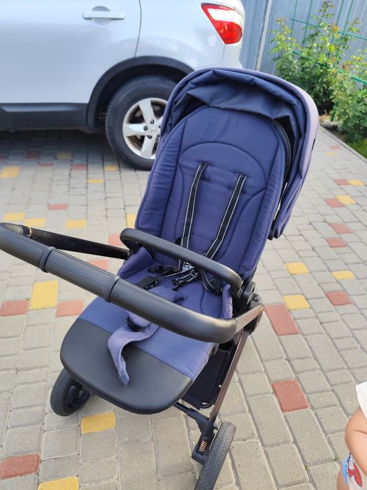 Продам дитячу прогулянкову коляску Carello Ultra
