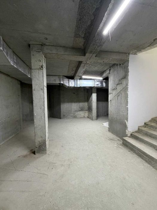 Продаж комерційного приміщення  335 м², вул. Кульпарківська, 64а