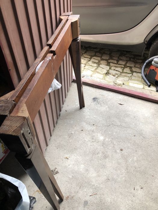 Mesa de sala antiga