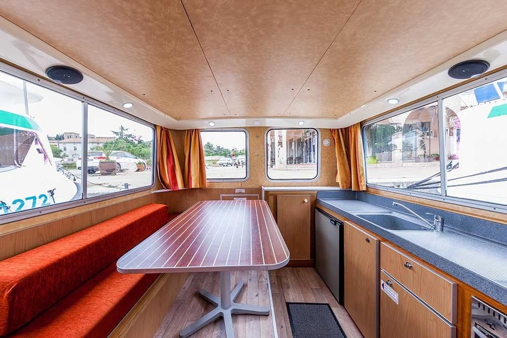 Czarter bez patentu 7 osób barka jacht housboat Wielka Pętla Wielkopol