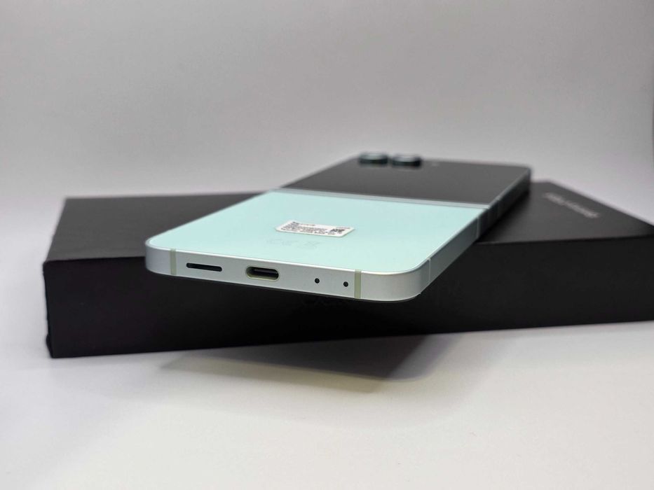 Samsung Z Flip 6 12/256/ Європа