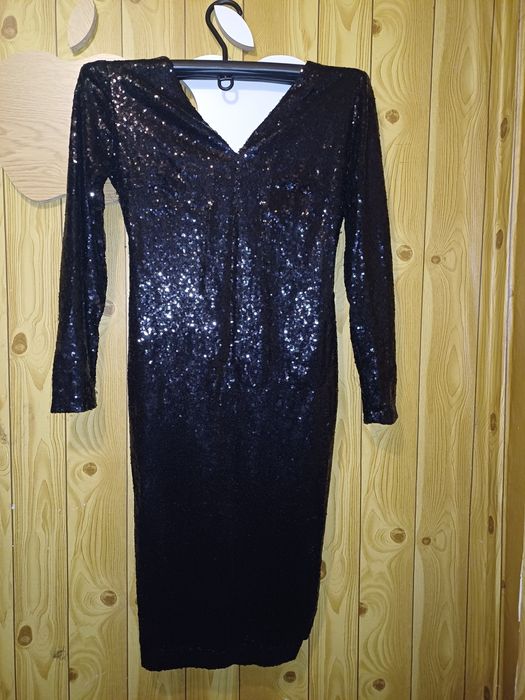 Продам  женские сумочки ,барсетку  вечернее платье