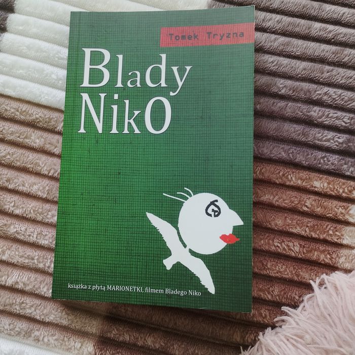 Mam na sprzedaż książke blady niko