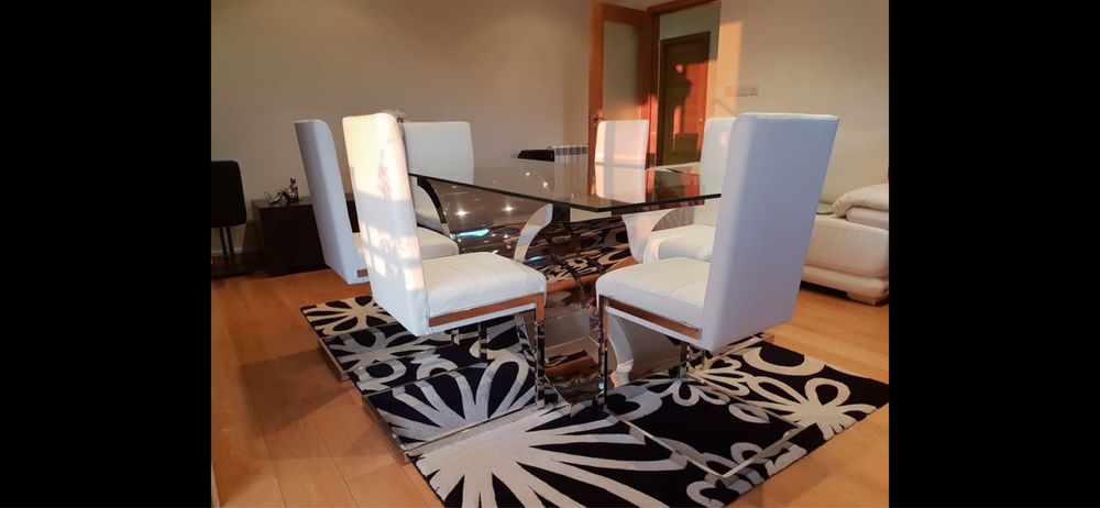 Vendo mesa de sala em inox + 6 cadeiras