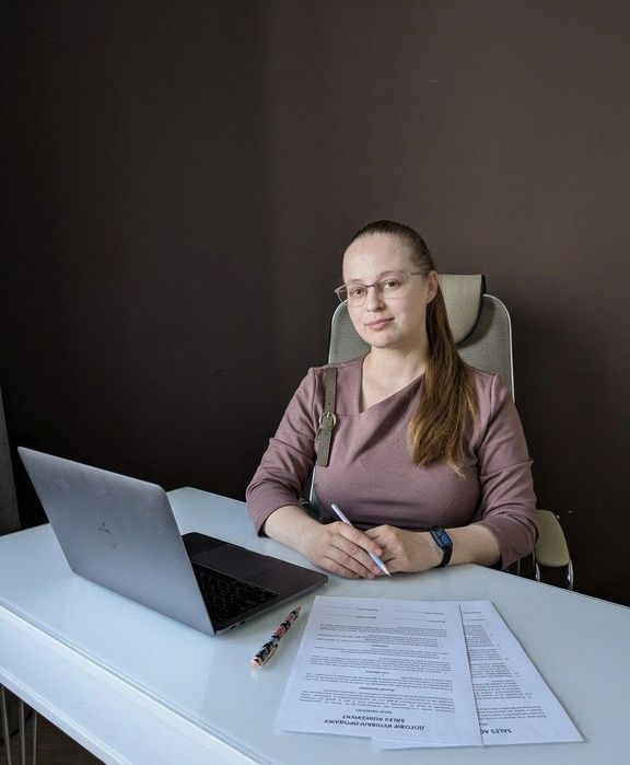 Рієлтор з продажу нерухомості