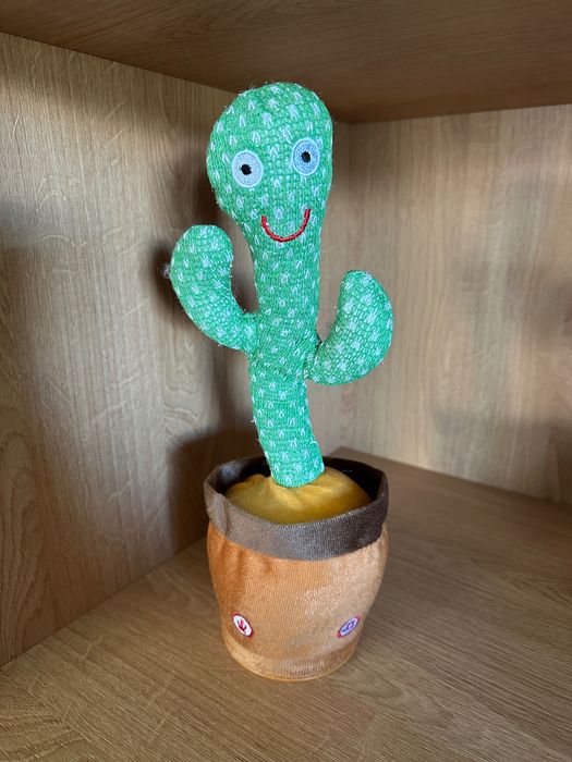 Brinquedo Cato com Música Novo