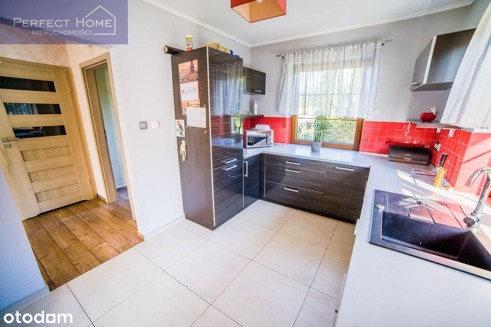 Dom W Kiczycach | 5 Pokoi | 849 M² Działki | Podwójny Garaż
