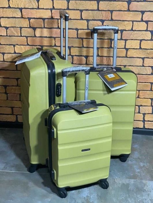 Валіза, Чемодан Хс, С, М, Л , Сумка дорожня Wings Віннс 147