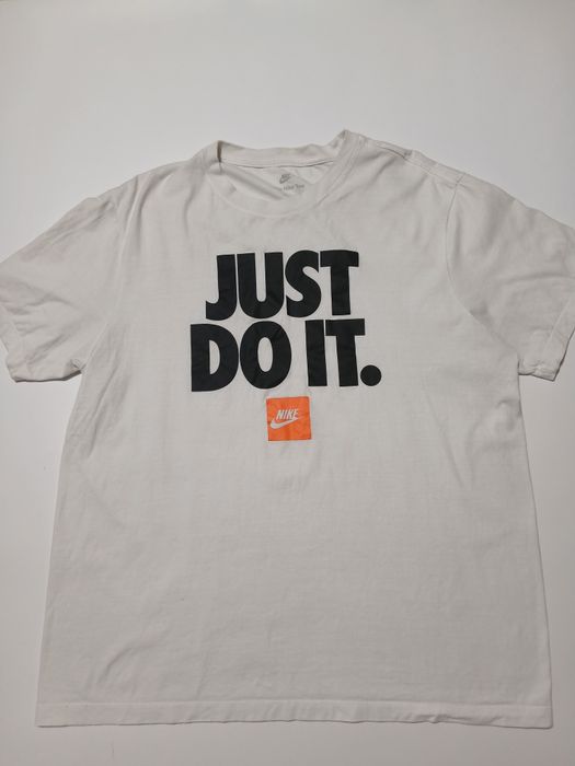 Футболка Nike белая