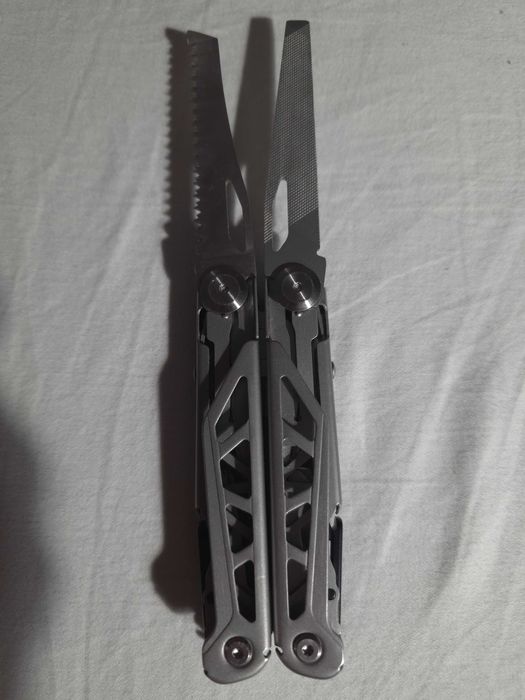Narzędzie Multitool M-TAC