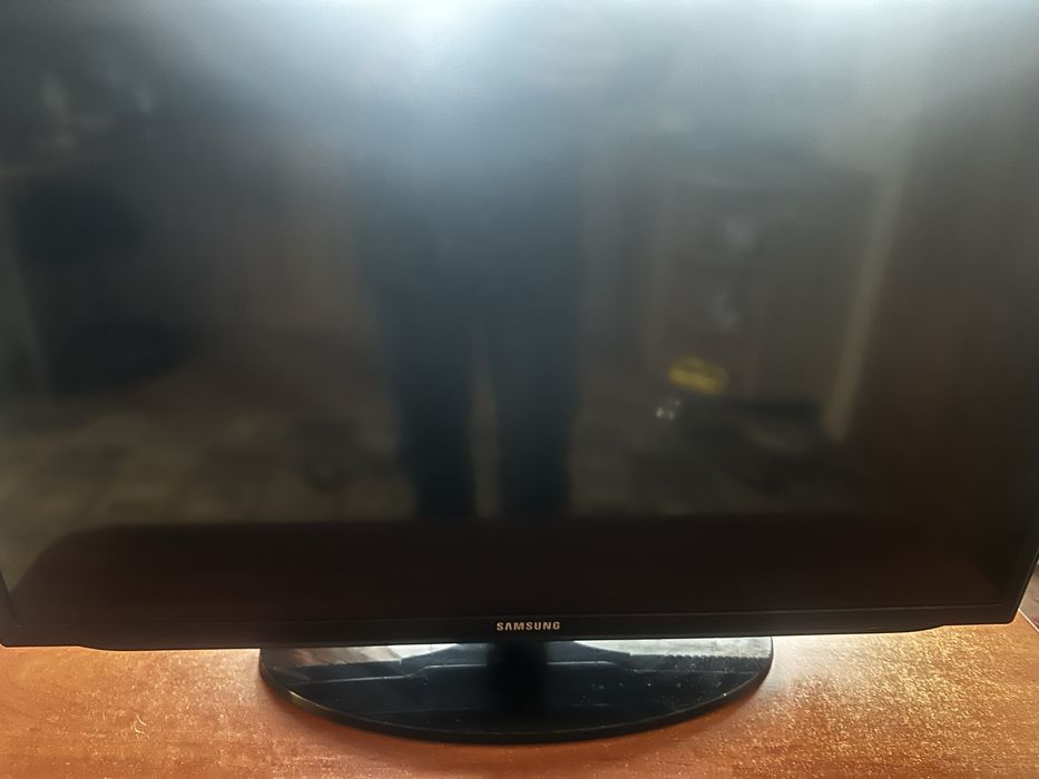 Телевізор Samsung 32” UE32EH5005K
