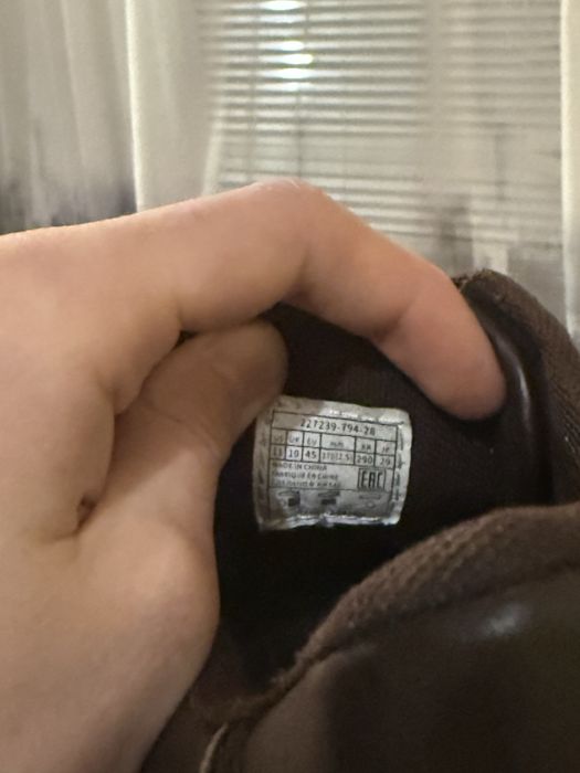 Кросівки Levi’s оригінал