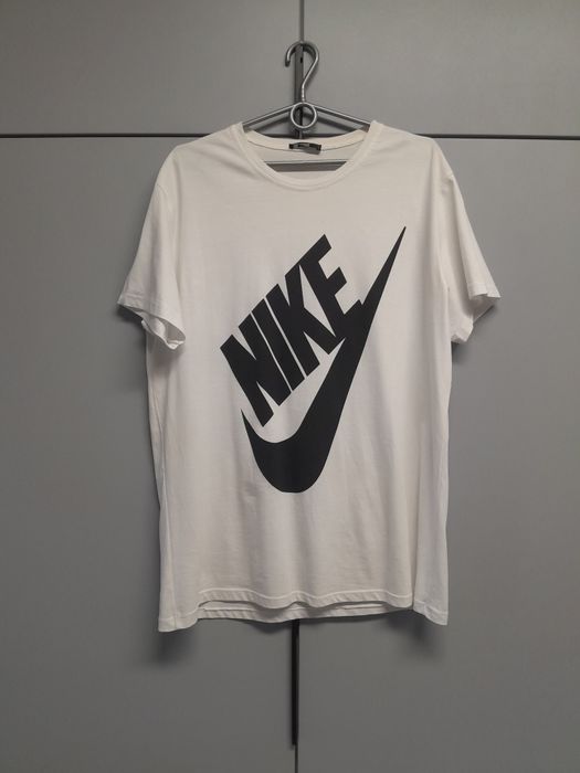 Biała koszulka nike rozmiar XL