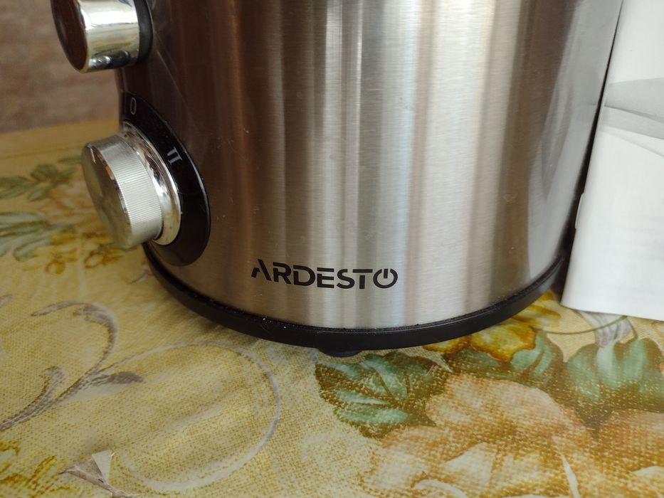 Соковыжималка центробежная Ardesto JEG-1000