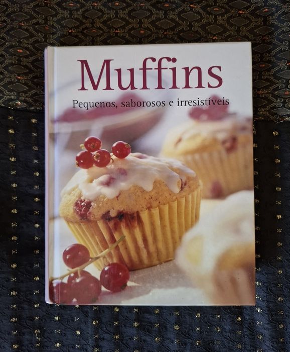 Livro Muffins - Pequenos, saborosos e irresistíveis