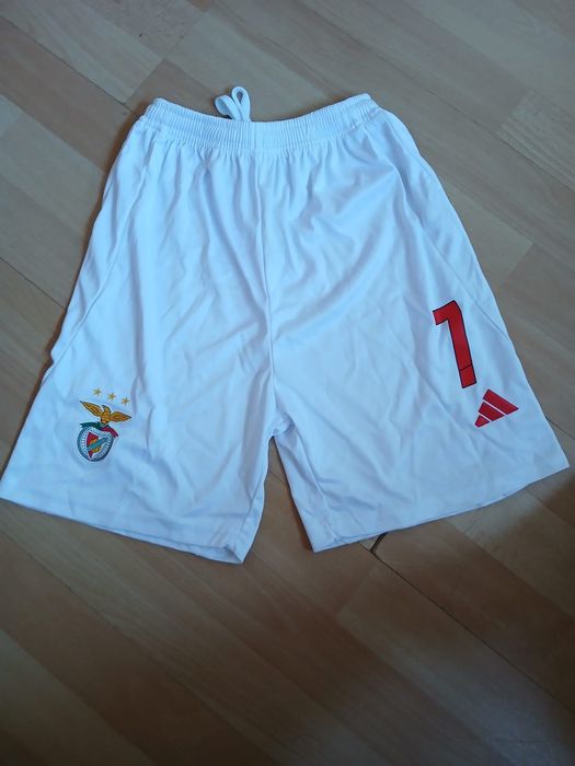 Equipamento Benfica