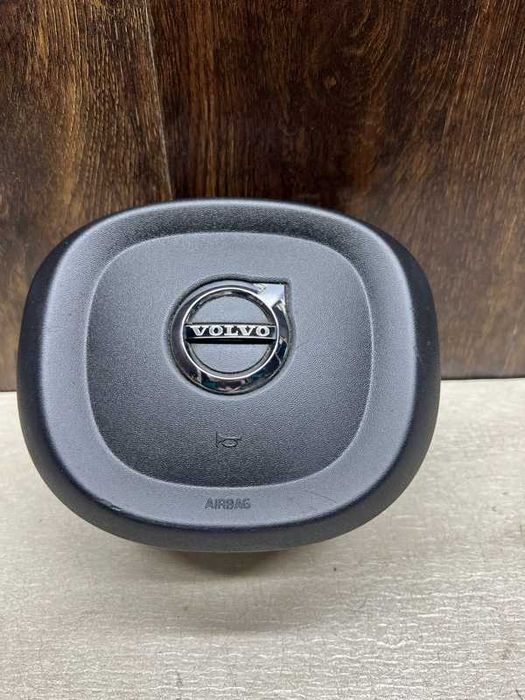 Подушка безпеки в кермо Volvo XC90 2015-