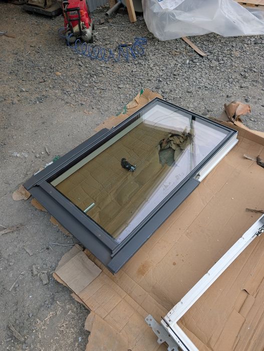 Okna dachowe Velux 78x118 uszkodzone