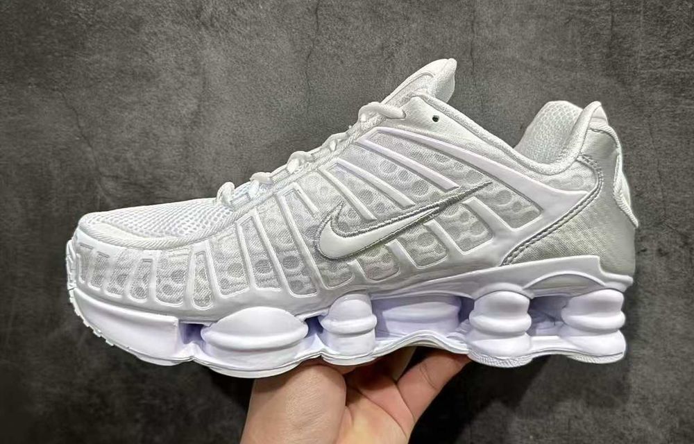 Nike Shox TL Klasyczne białe buty R.37.5