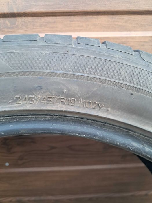 Opony Hankook Ventus S1evo3 245/45 R19