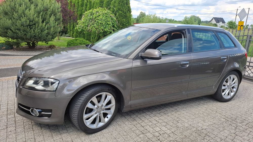 Audi A3 Sportback 1.6 TDI DPF AMBIENTE