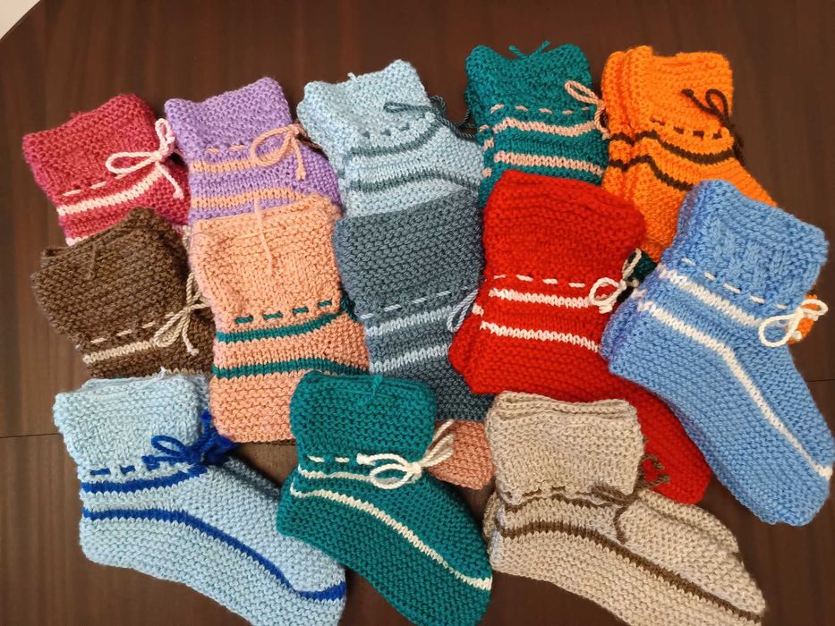 Carapins adulto em lã feitos á mão