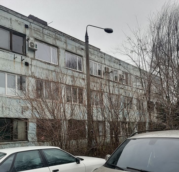 Производственный цех,помещения в админздании,район Южной проходной.