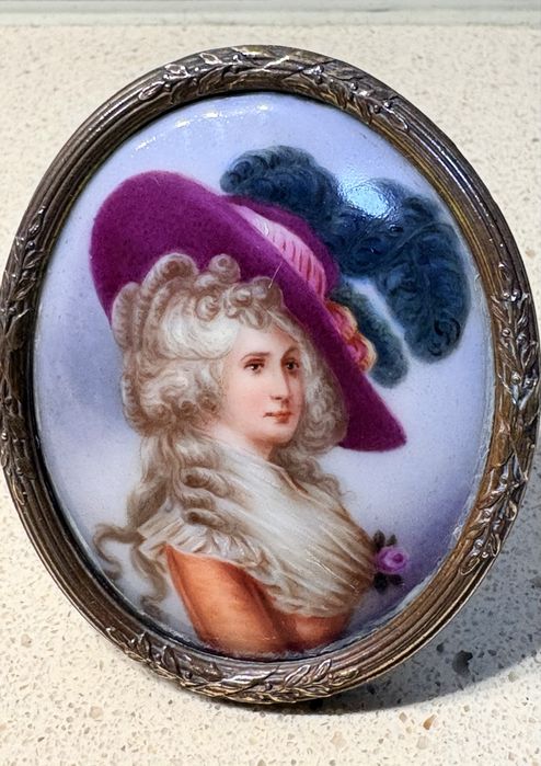 Maravilhoso antigo retrato miniatura de uma Dama francesa