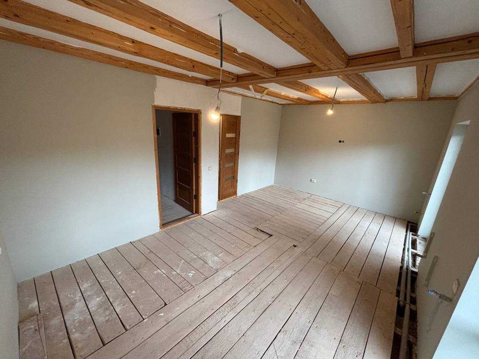 Продаж приміщення 600м². Яремче. Центр. Комунікації. Опалення. Бізнес