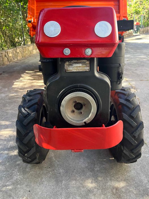 Motoenxada com reboque