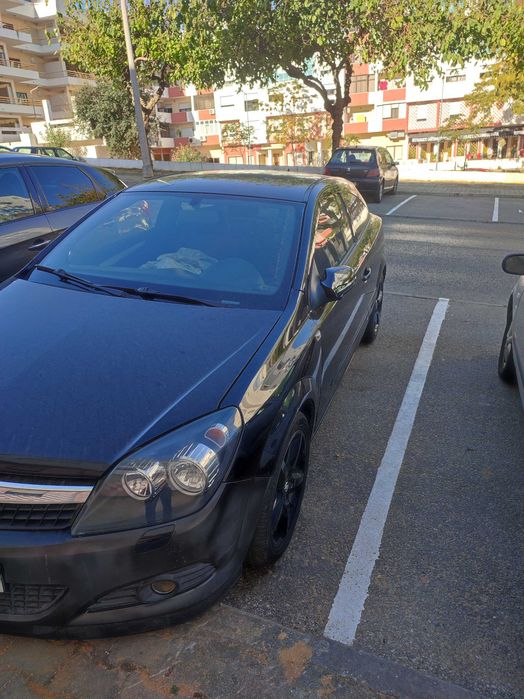 Opel Astra GTC 1.7cdti de 5 lugares